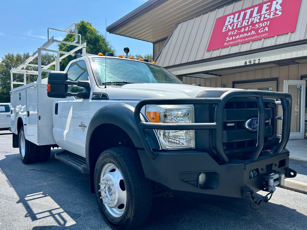 Photo 2 of this FORD F450 SERVICE