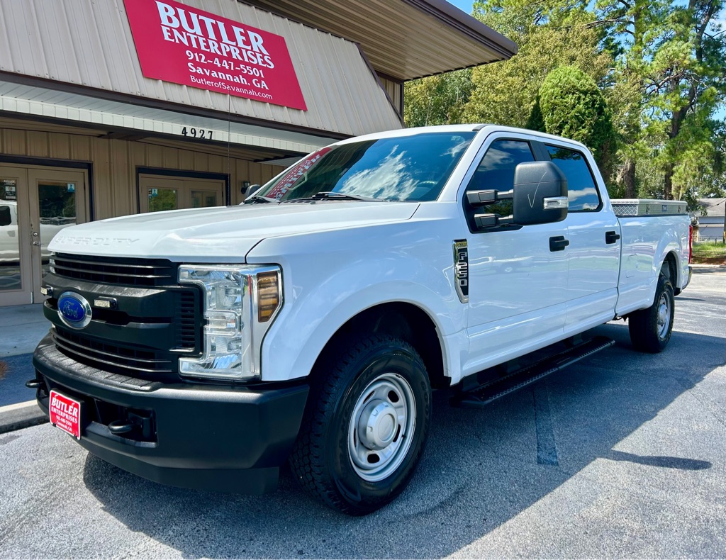 Photo 2 of this FORD F250 SUPER CREW