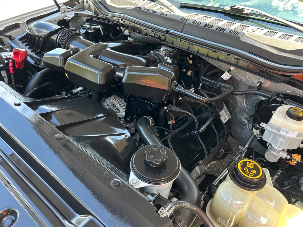 Photo 15 of this FORD F250 SUPER CREW