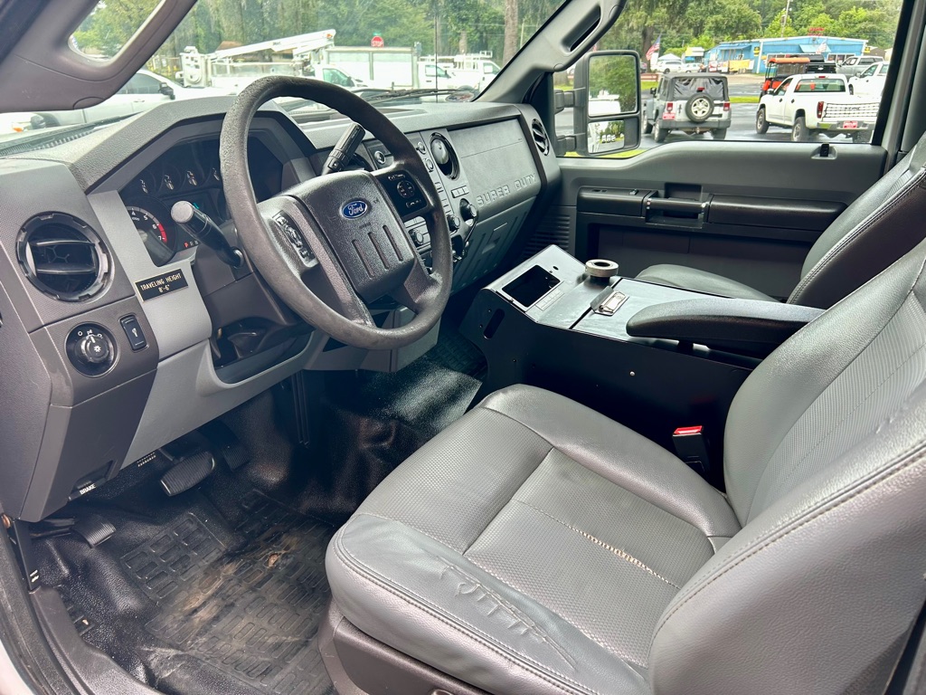 Photo 22 of this FORD F350 SERVICE