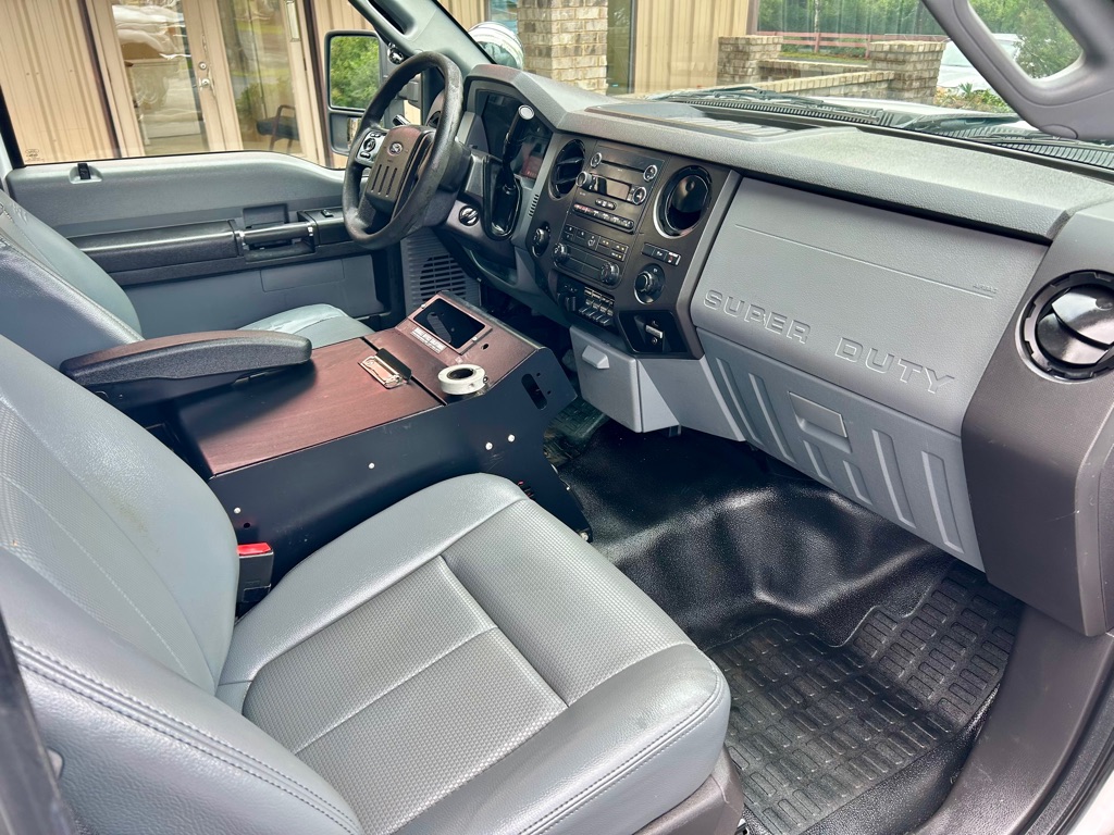 Photo 26 of this FORD F350 SERVICE