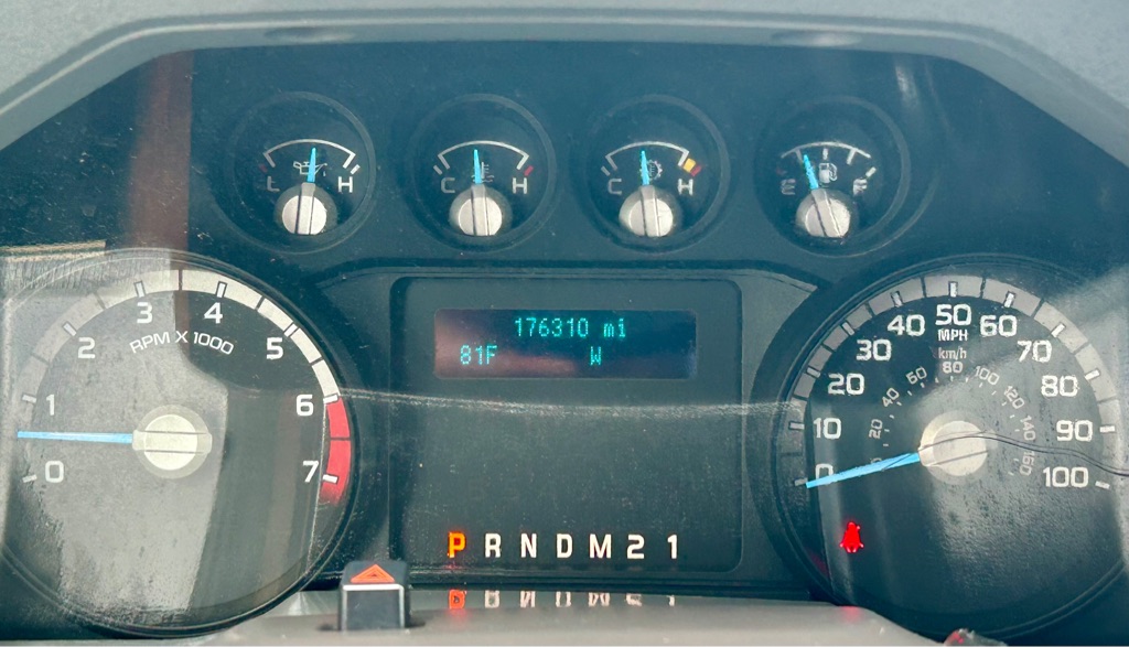 Photo 31 of this FORD F350 SERVICE