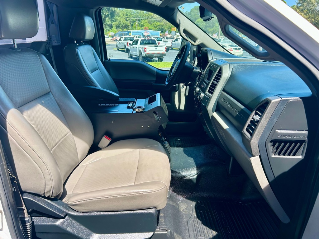 Photo 25 of this FORD F350 SERVICE