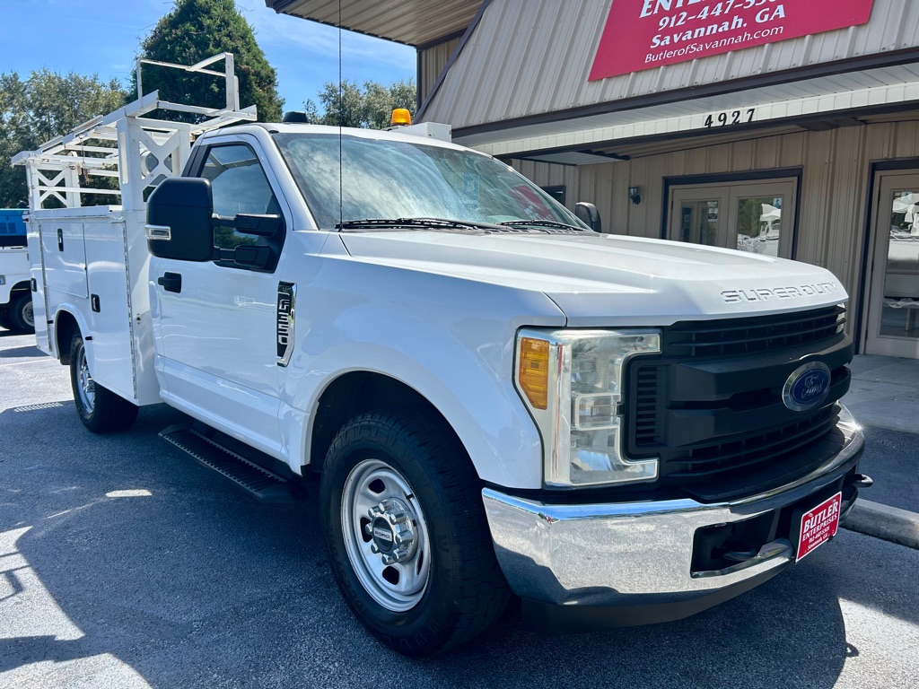 Photo 2 of this FORD F350 SERVICE