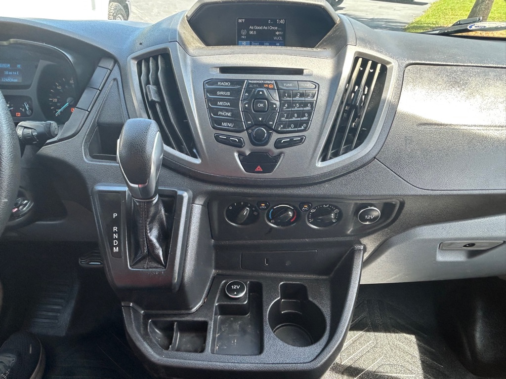 Photo 26 of this FORD TRANSIT 250