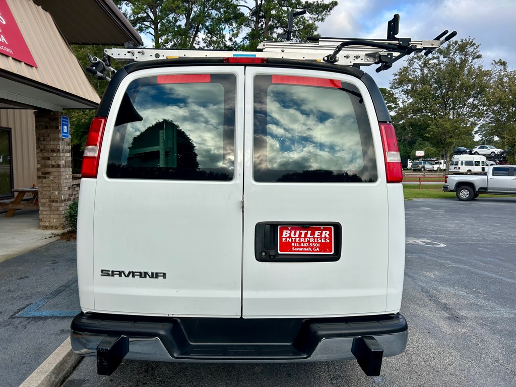 Photo 9 of this GMC SAVANA 2500