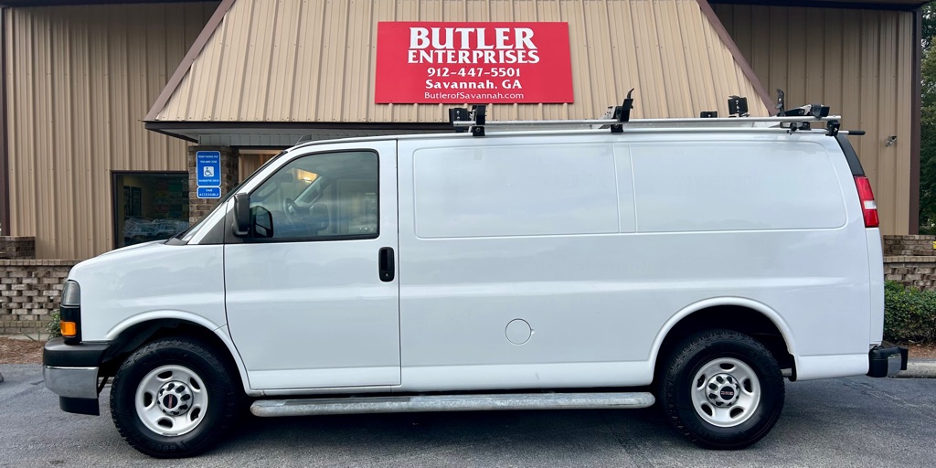 Photo 4 of this GMC SAVANA 2500