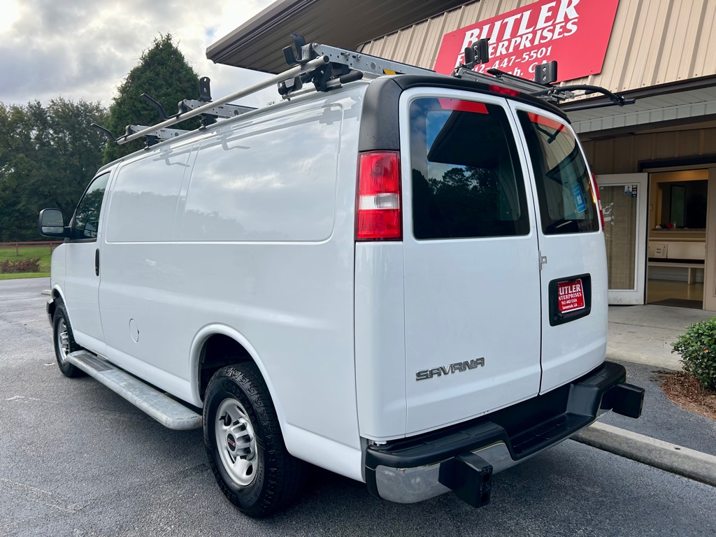Photo 6 of this GMC SAVANA 2500
