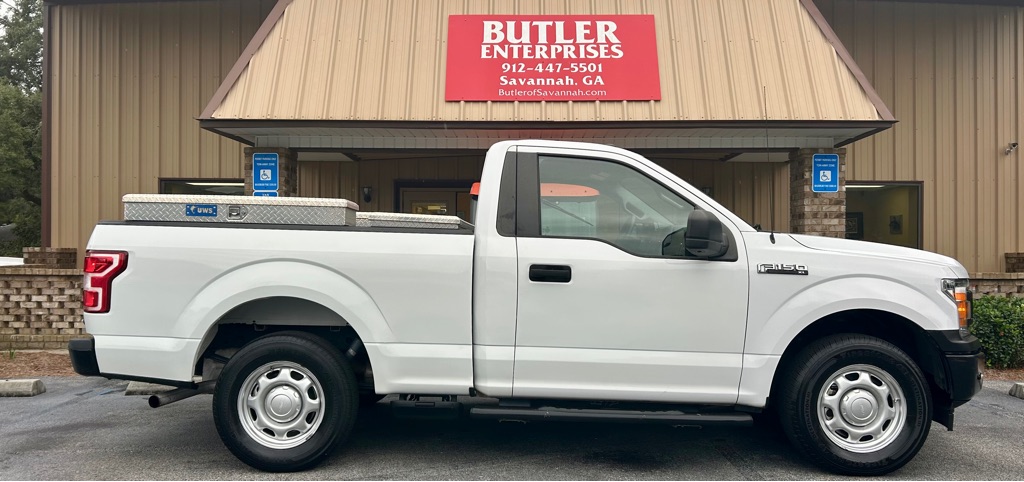 Photo 4 of this FORD F150 REGULAR