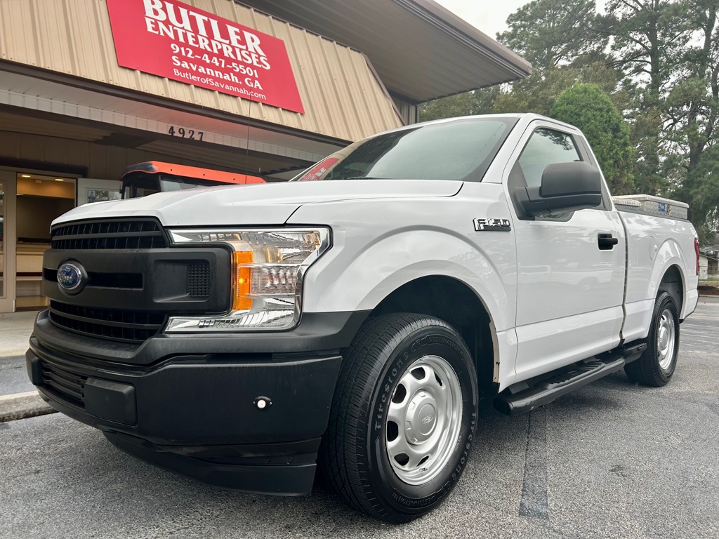 Photo 2 of this FORD F150 REGULAR