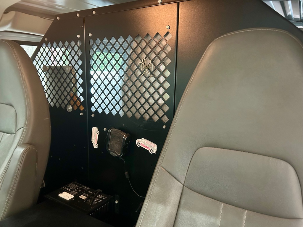 Photo 24 of this CHEVROLET EXPRESS G2500