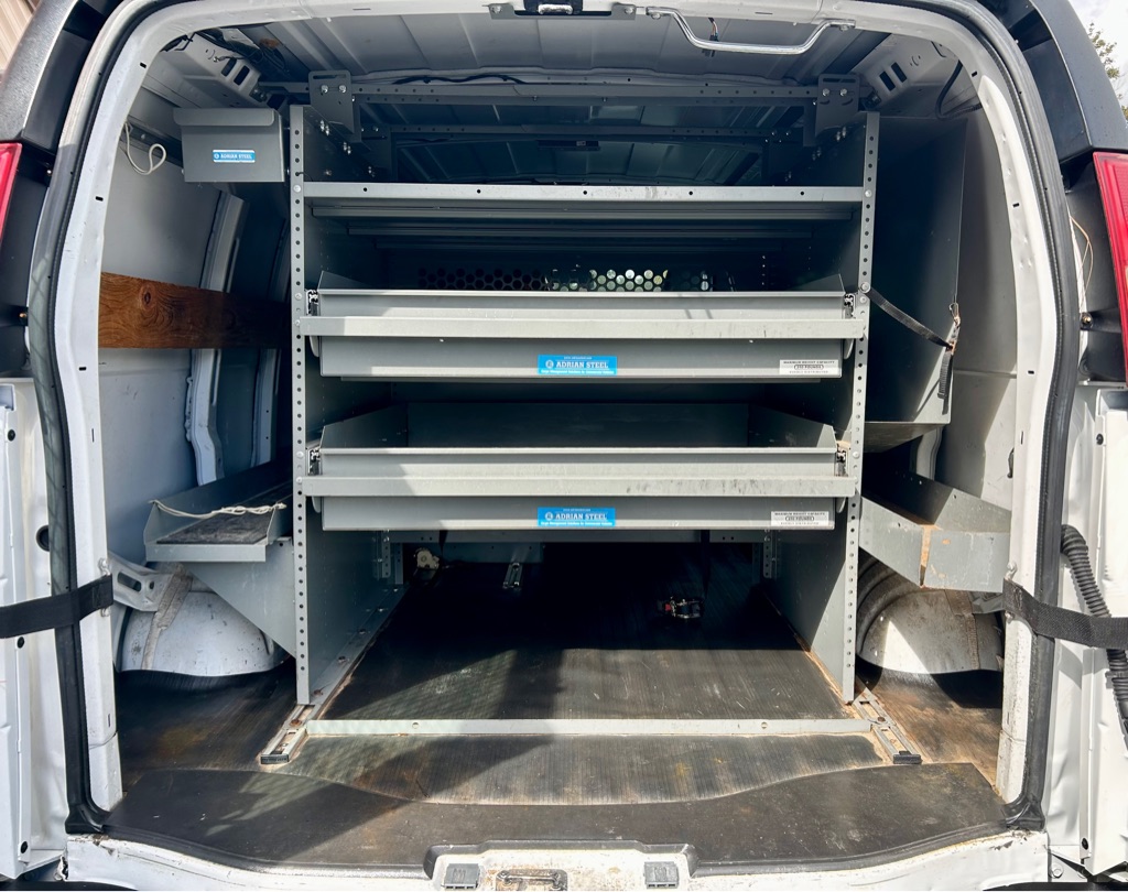Photo 12 of this CHEVROLET EXPRESS G2500