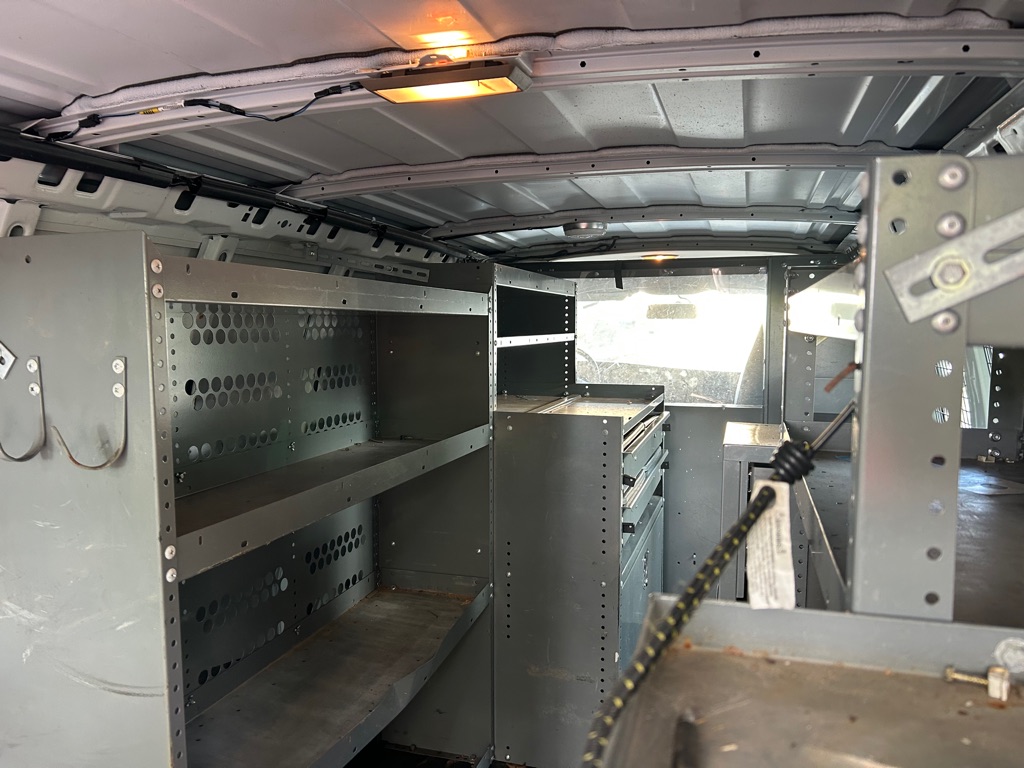 Photo 19 of this CHEVROLET EXPRESS G2500