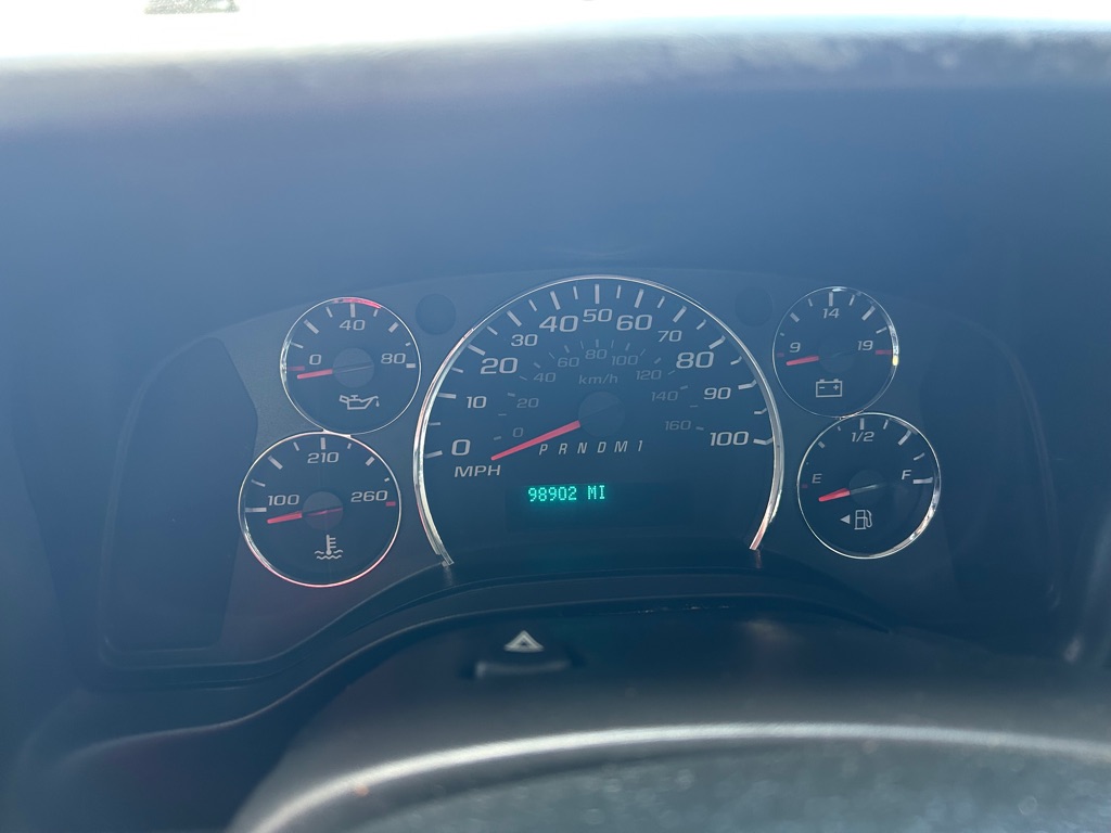 Photo 30 of this CHEVROLET EXPRESS G2500