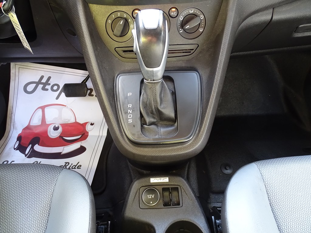 Photo 14 of this FORD TRANSIT CONNECT