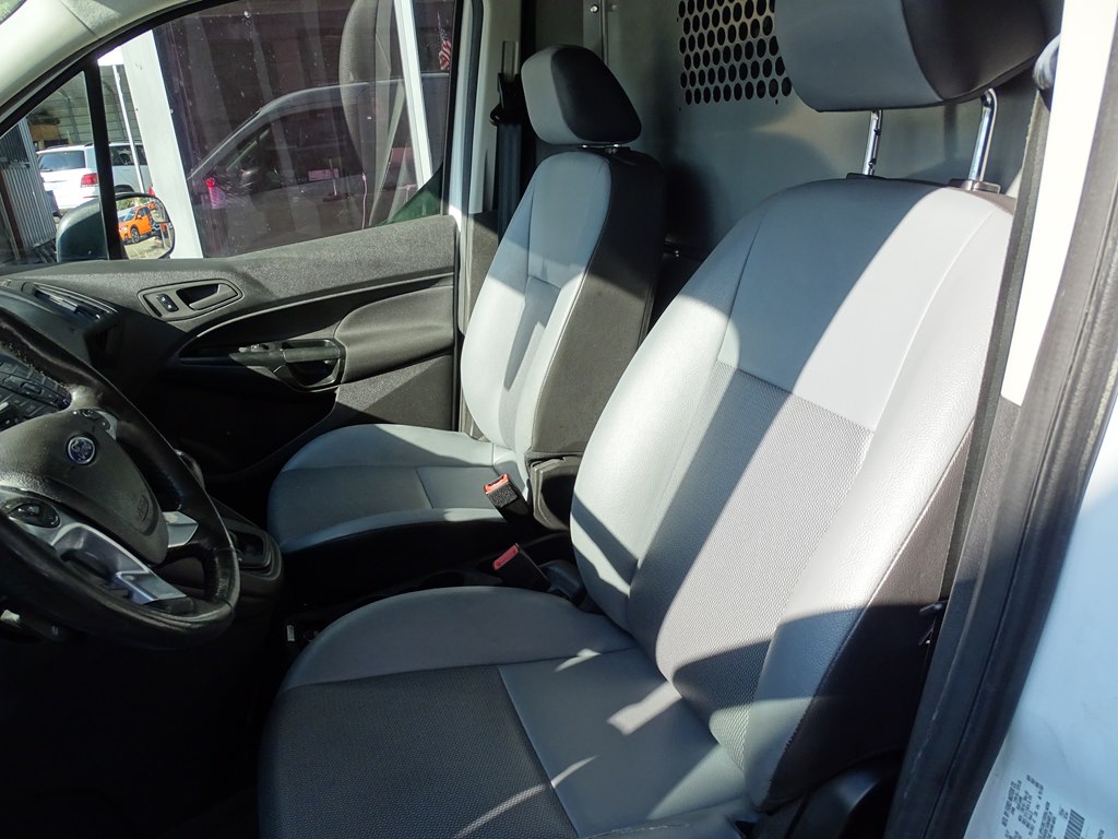 Photo 8 of this FORD TRANSIT CONNECT