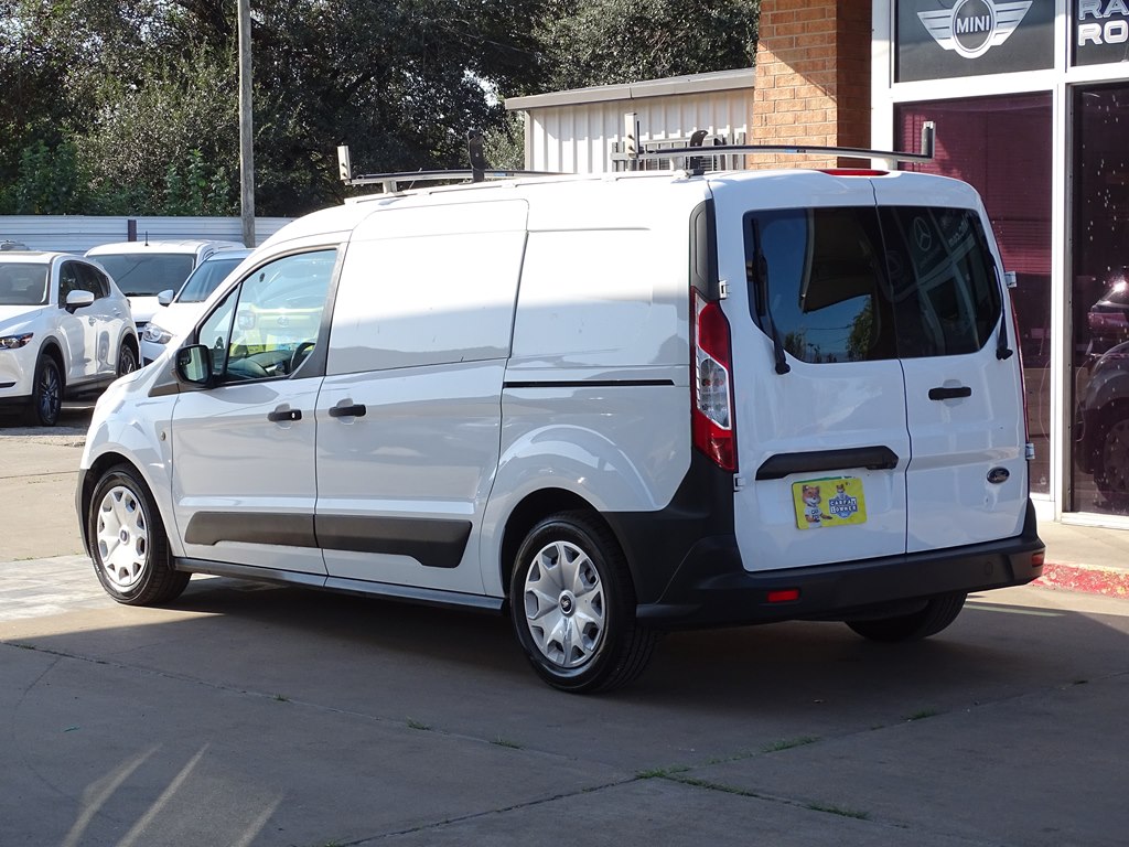 Photo 2 of this FORD TRANSIT CONNECT