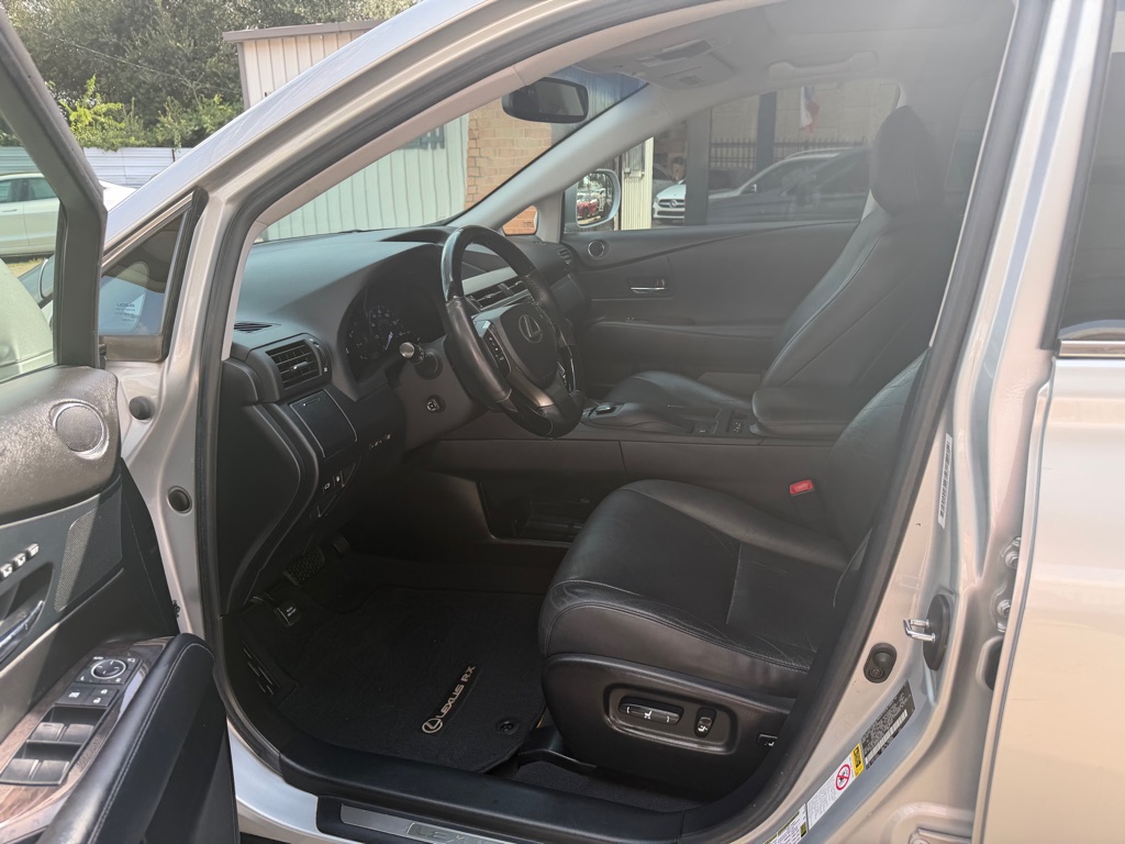 Photo 7 of this LEXUS RX 350