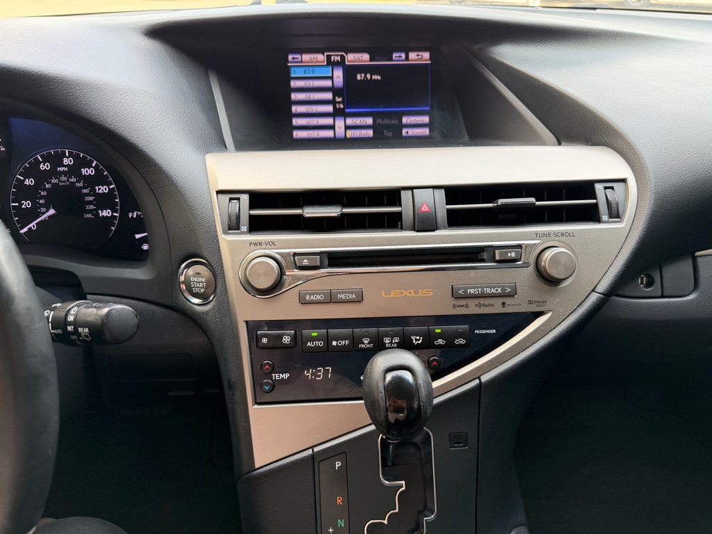 Photo 13 of this LEXUS RX 350