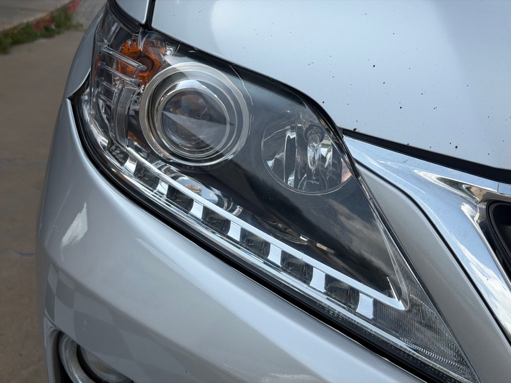 Photo 6 of this LEXUS RX 350