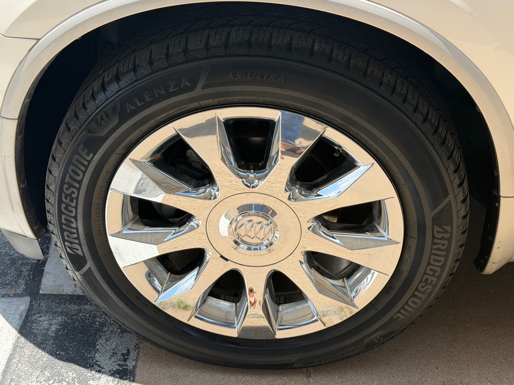 Photo 20 of this BUICK ENCLAVE