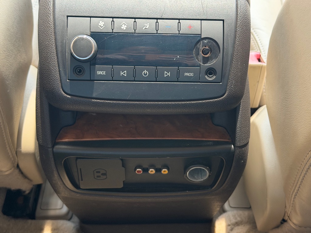 Photo 14 of this BUICK ENCLAVE