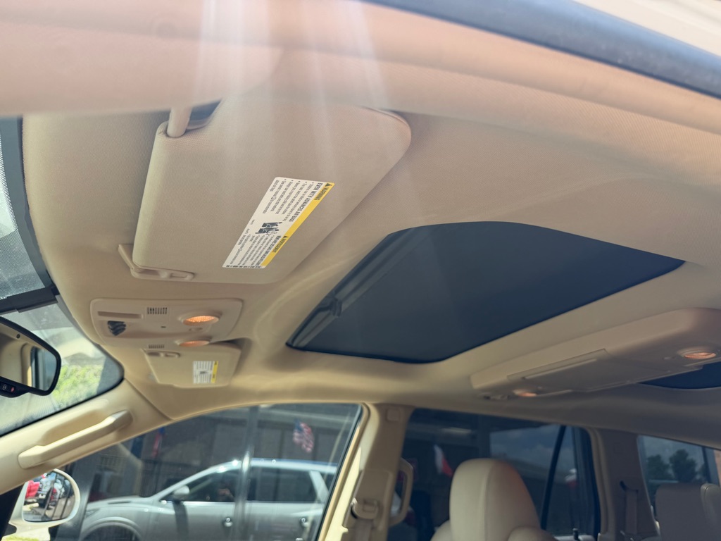 Photo 7 of this BUICK ENCLAVE