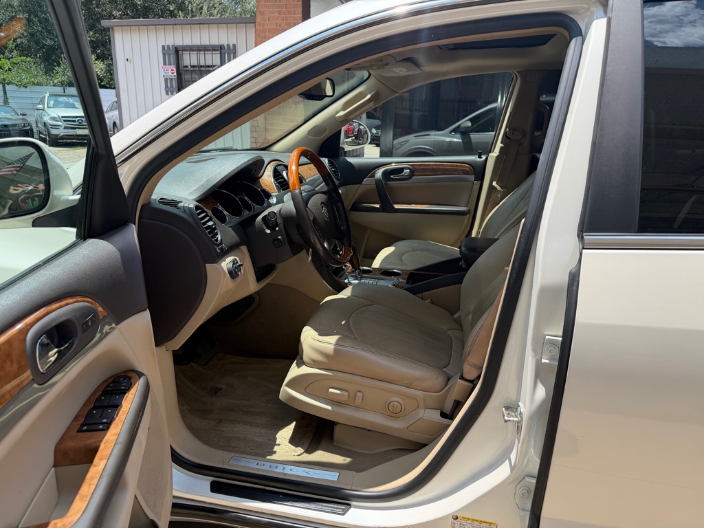 Photo 8 of this BUICK ENCLAVE