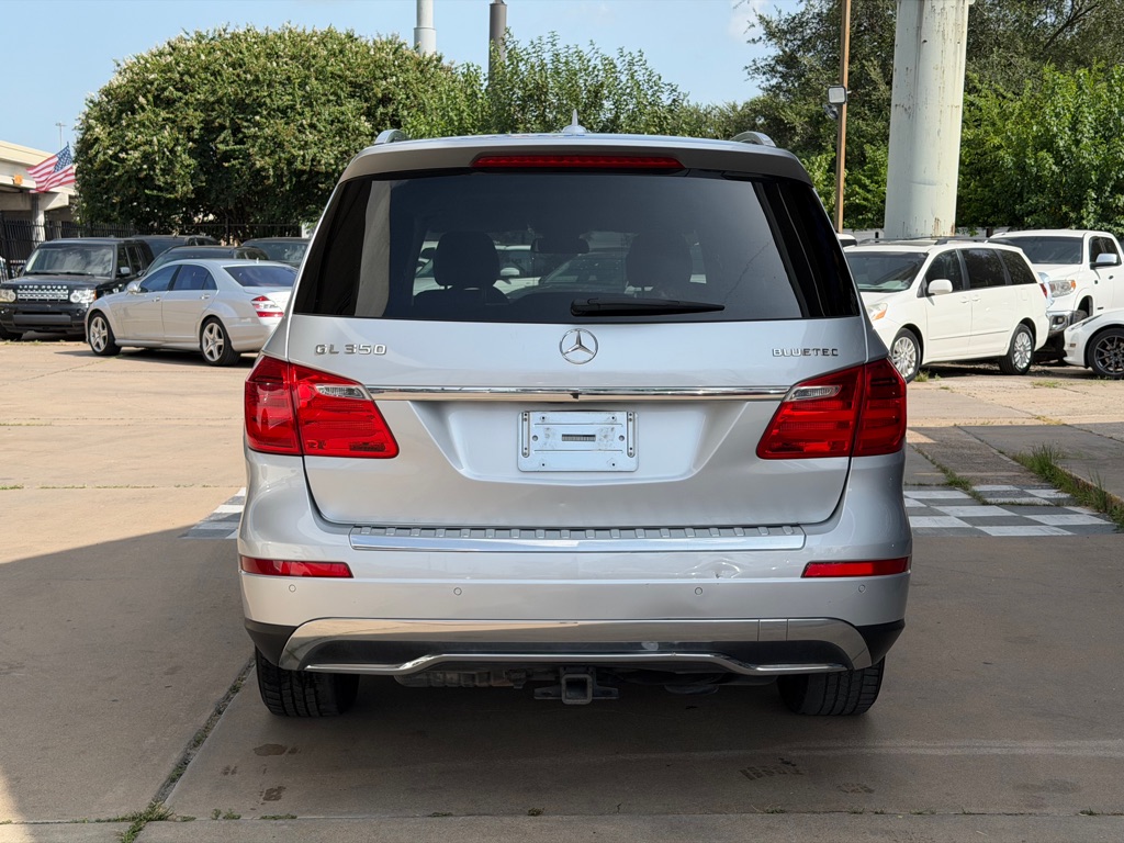 Photo 4 of this MERCEDES-BENZ GL