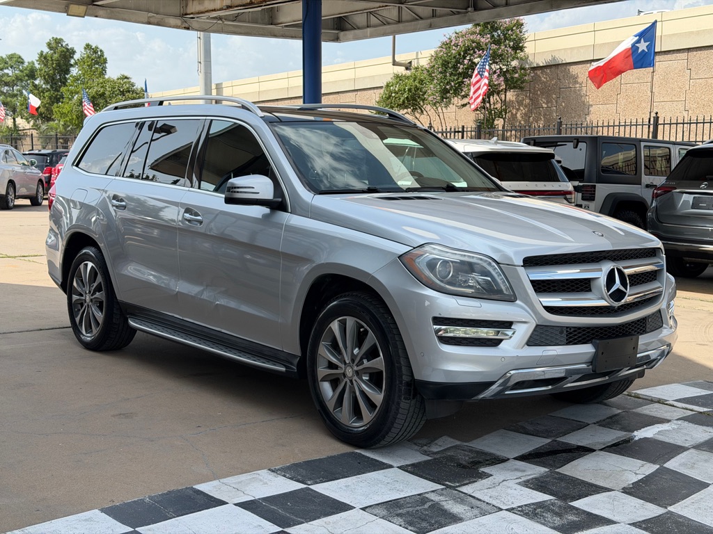 Photo 6 of this MERCEDES-BENZ GL