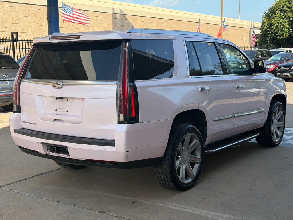 Photo 5 of this CADILLAC ESCALADE