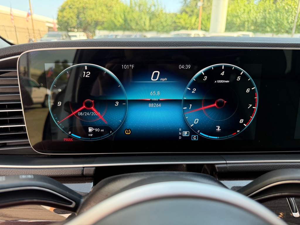 Photo 9 of this MERCEDES-BENZ GLE
