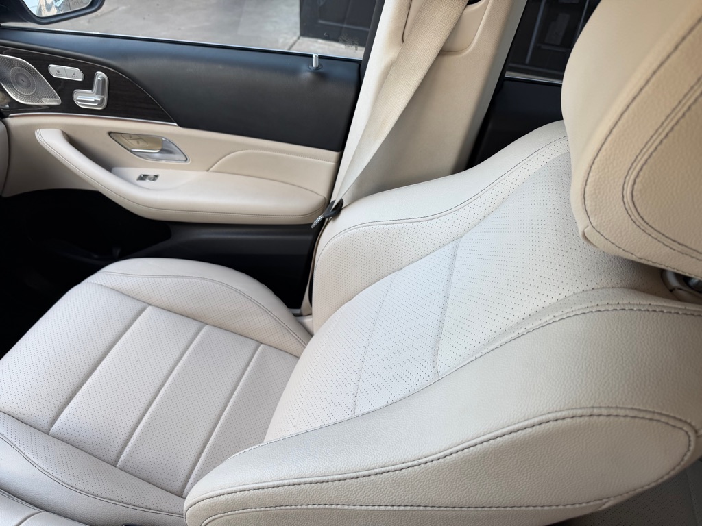 Photo 16 of this MERCEDES-BENZ GLE