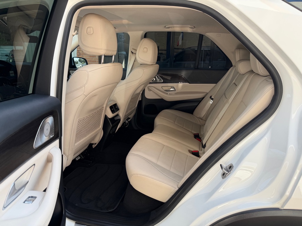 Photo 7 of this MERCEDES-BENZ GLE