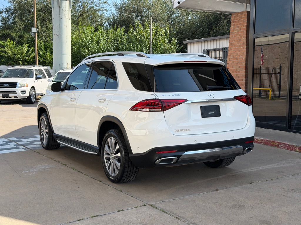 Photo 2 of this MERCEDES-BENZ GLE