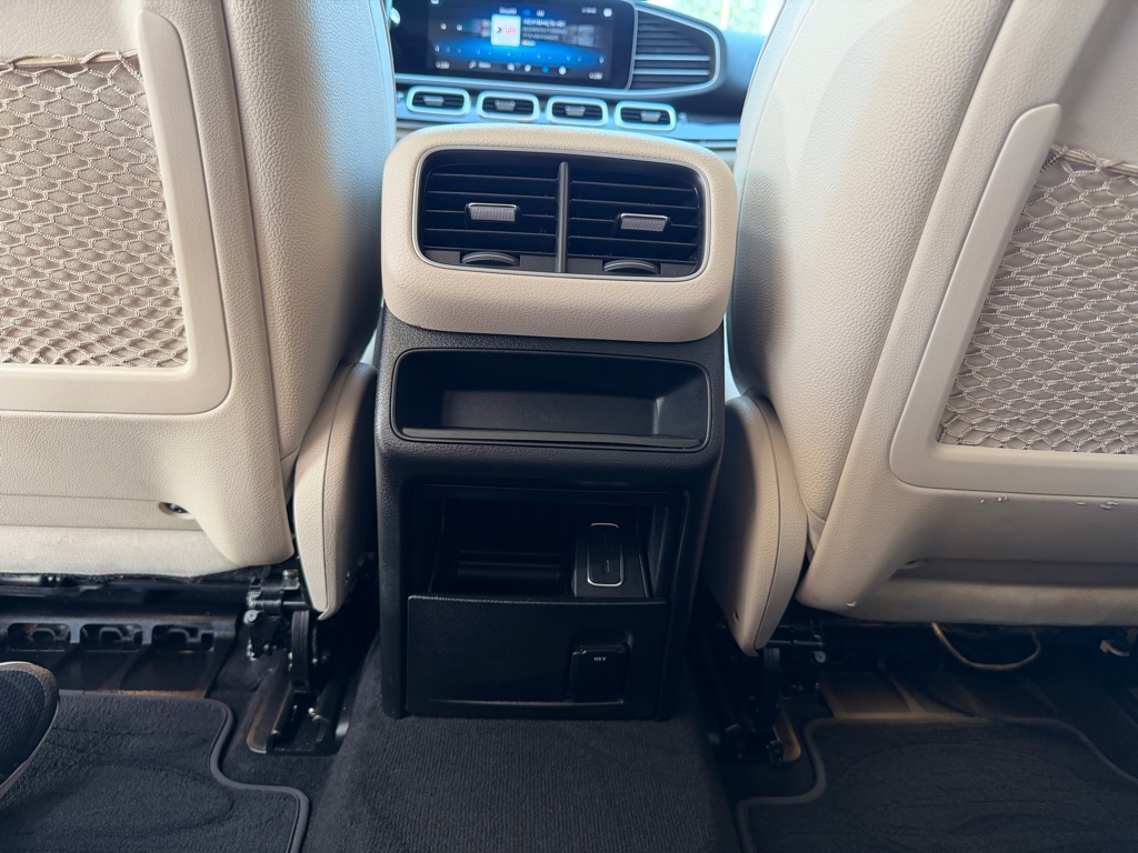 Photo 14 of this MERCEDES-BENZ GLE