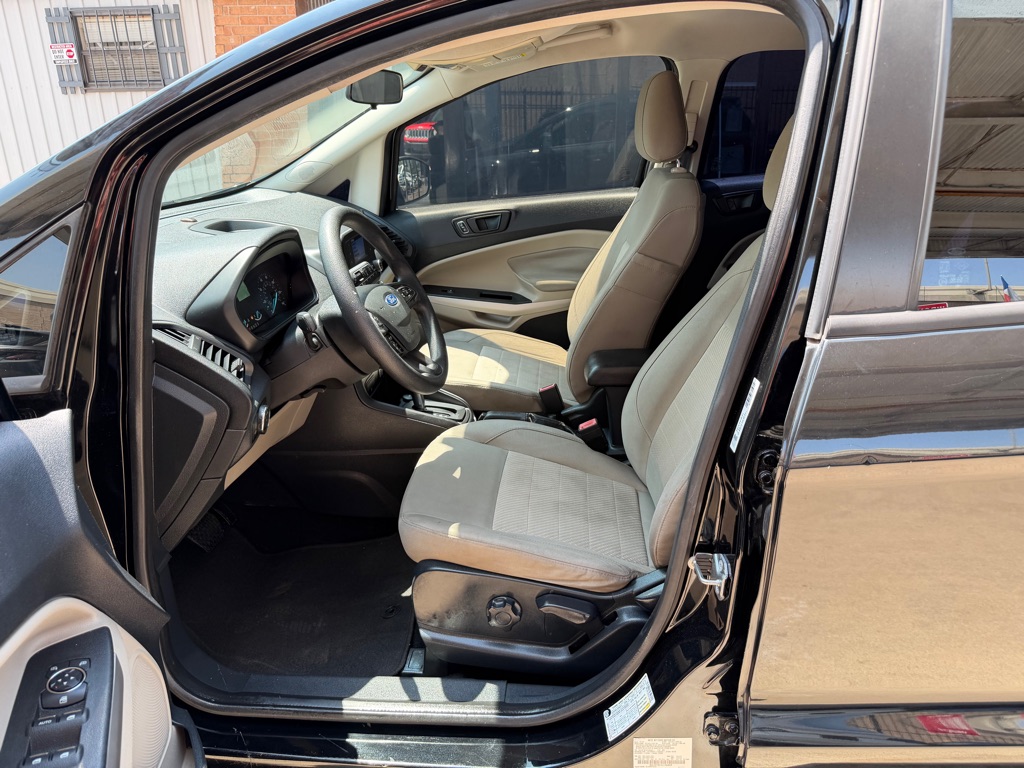 Photo 7 of this FORD ECOSPORT