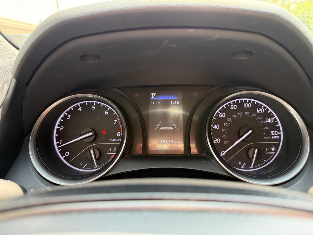 Photo 9 of this TOYOTA CAMRY