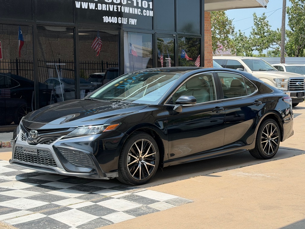Photo 2 of this TOYOTA CAMRY