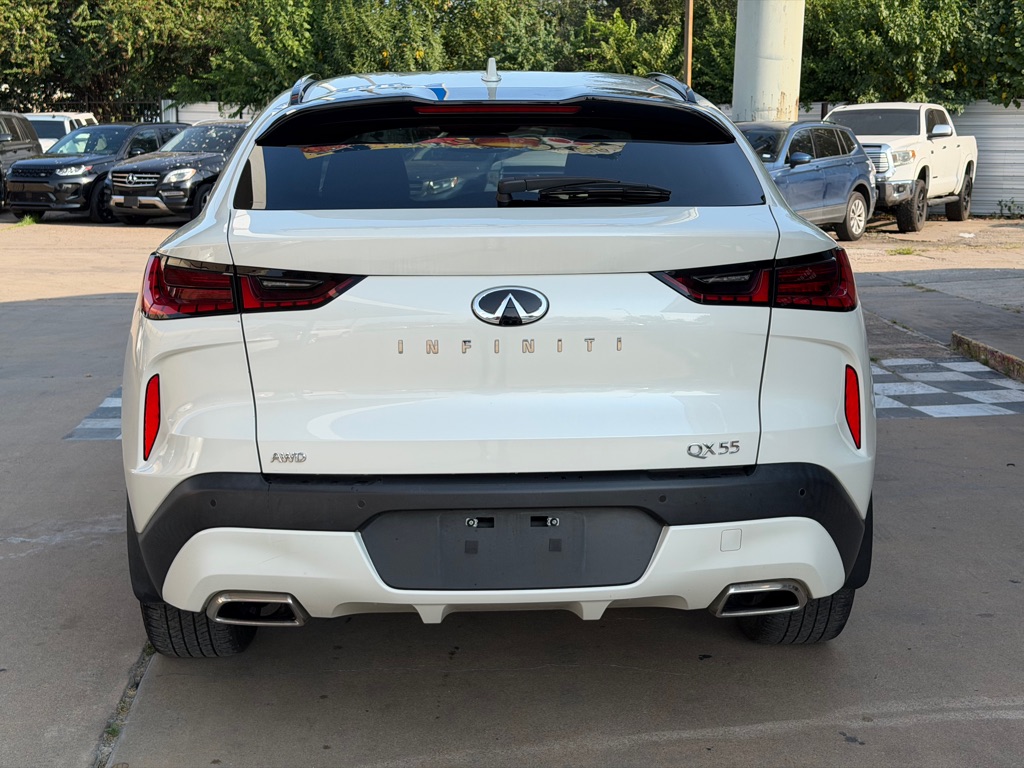 Photo 4 of this INFINITI QX55