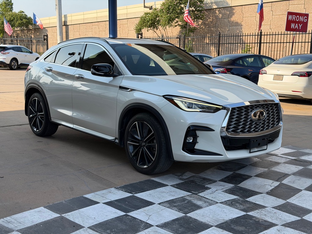 Photo 6 of this INFINITI QX55