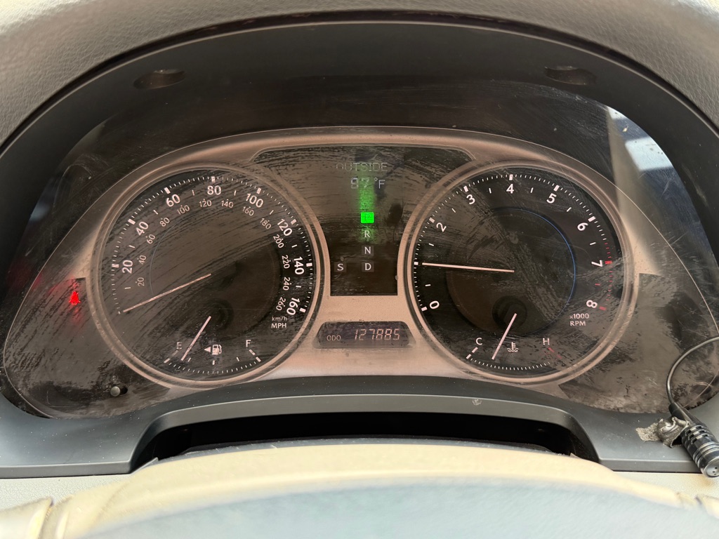 Photo 10 of this LEXUS IS