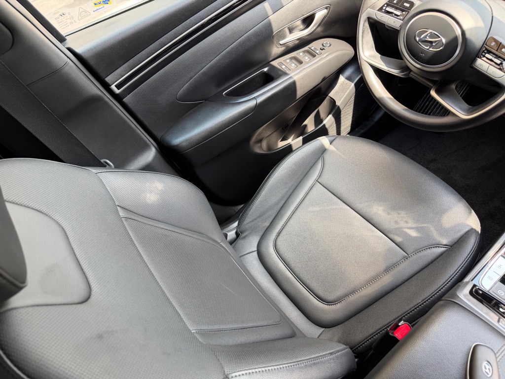 Photo 20 of this HYUNDAI SANTA CRUZ