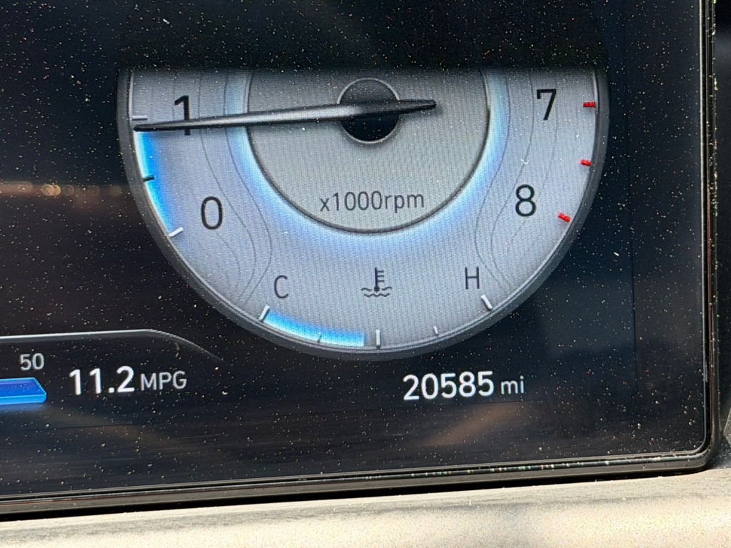 Photo 11 of this HYUNDAI SANTA CRUZ