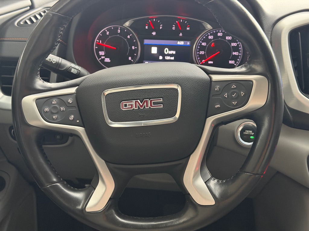 Photo 13 of this GMC TERRAIN