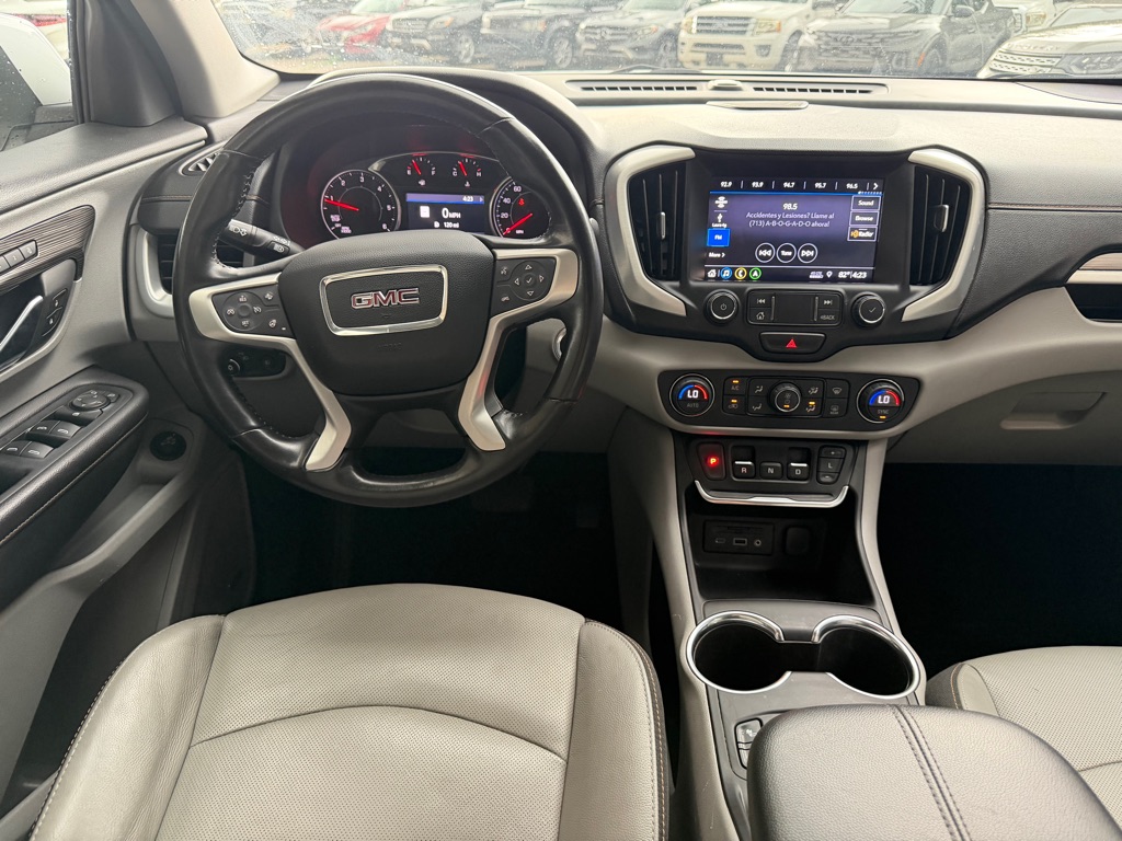 Photo 12 of this GMC TERRAIN