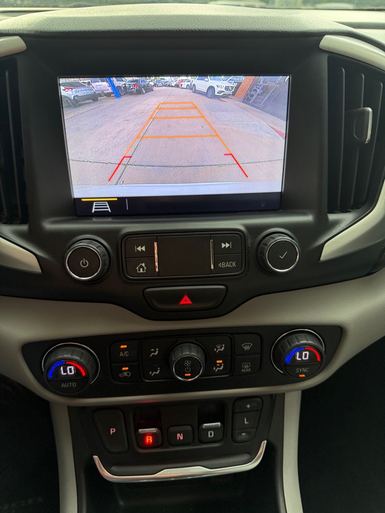 Photo 10 of this GMC TERRAIN