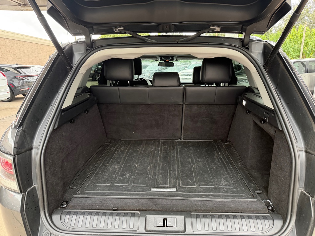 Photo 16 of this LAND ROVER RANGE ROVER SPO