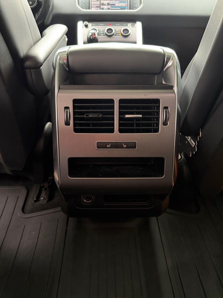 Photo 11 of this LAND ROVER RANGE ROVER SPO
