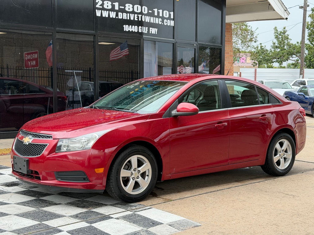 Photo 2 of this CHEVROLET CRUZE